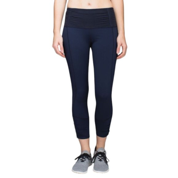Lululemon Runday Crop Tight in Inkwell / Tonka Stripe Inkwell Black 6 - Picture 2 of 11